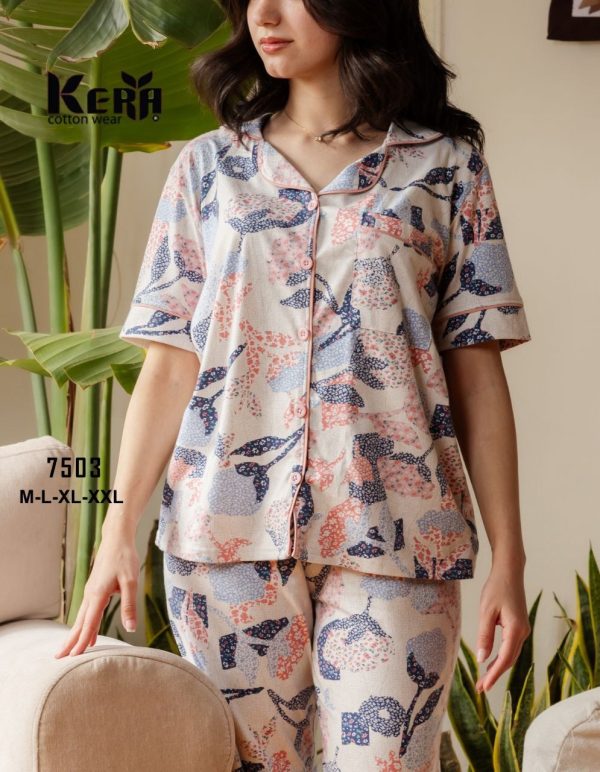 بيجامة كلاسيك نصف كم مزخرفة من كيرا 7503 | Pyjamty