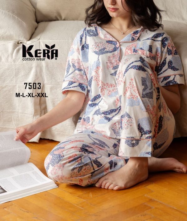 بيجامة كلاسيك نصف كم مزخرفة من كيرا 7503 | Pyjamty