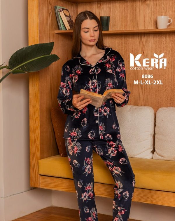 بيجامة بزراير شتوي منقوشة ورود من كيرا 8086 | Pyjamty