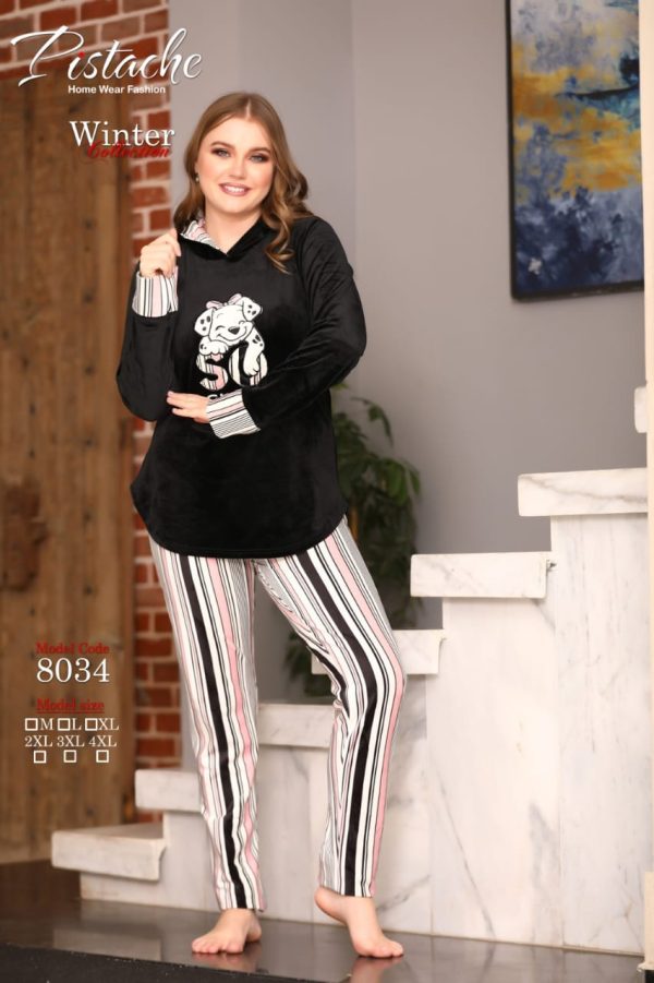 بيجامة شتوي قطيفة بـكابيشو بتصميم مميز من بيستاج 8034 | Pyjamty