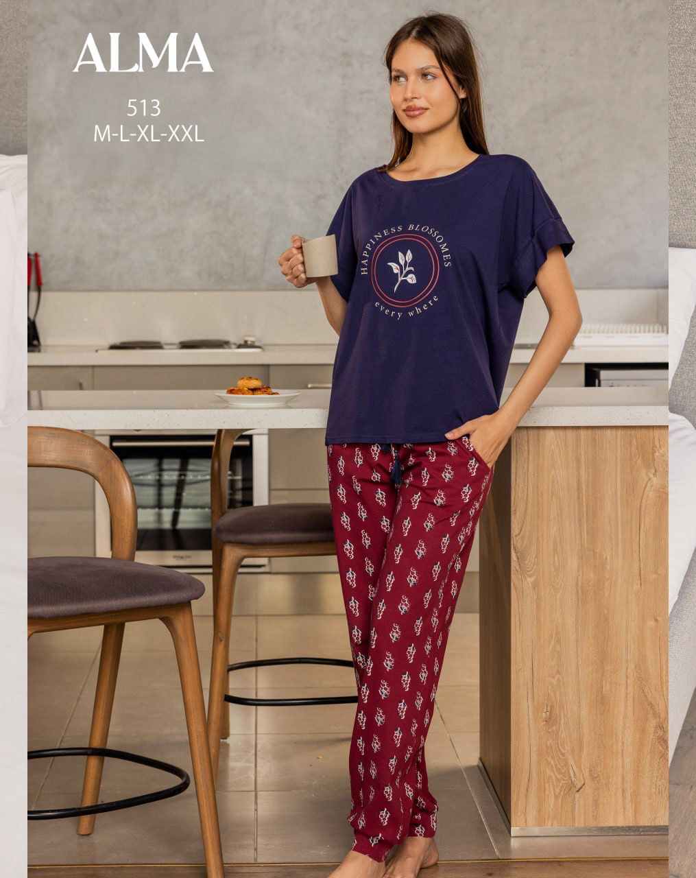 short-sleeve cotton pajama patterned from ALMA 513 Happiness Blossomes every where | Pyjamty