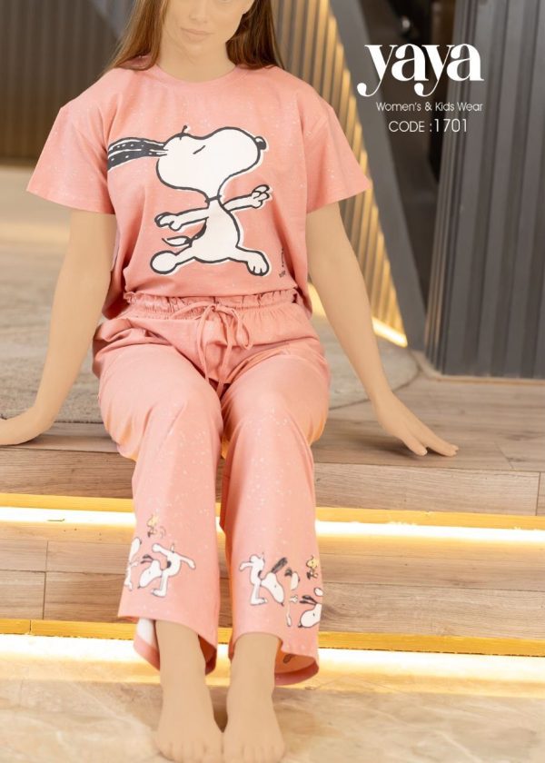 half-sleeve cotton pajama with pockets from yaya 1701 Snoopy ready to play! | Pyjamty
