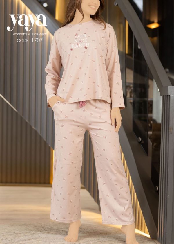 long-sleeve cotton pajama with delicate print from yaya 1707 OUR NICE EARTH | Pyjamty