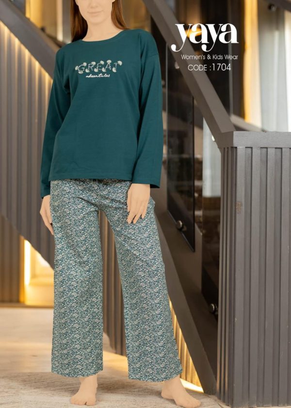 long sleeve cotton pajama with flower print wide leg pants from yaya 1704 GREAT adventures | Pyjamty