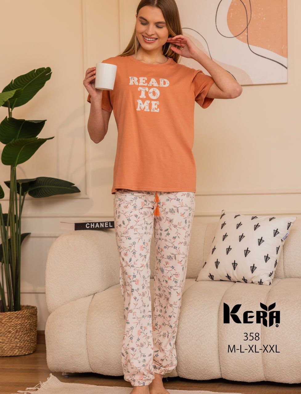short sleeve cotton pajama featured with floral print from kera 358 READ TO ME | Pyjamty