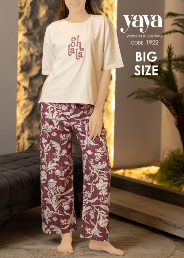 Big Size short sleeves cotton pajama with a floral print from yaya 1922 Oh lala! | Pyjamty