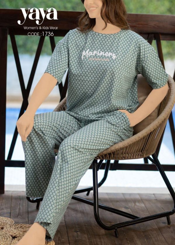short sleeves pajama with geometric micro-print from yaya 1736 Mariners together | Pyjamty
