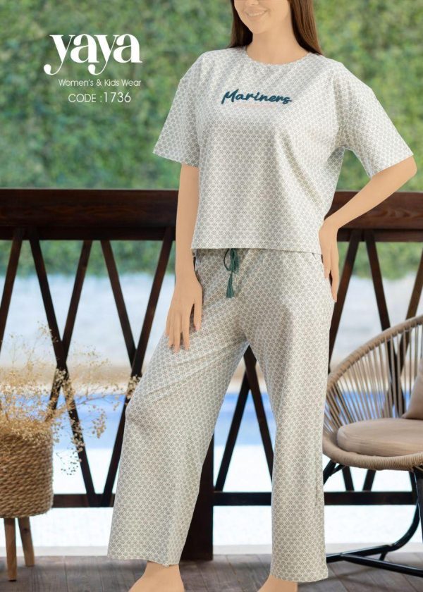 short sleeves pajama with geometric micro-print from yaya 1736 Mariners together | Pyjamty