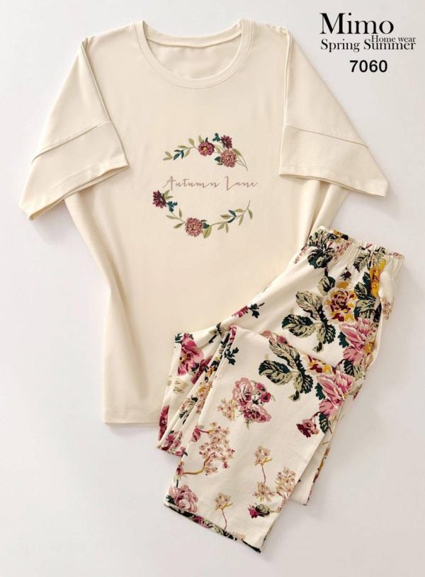 short sleeveless cotton pajama with a vibrant floral print from mimo 7060 | Pyjamty