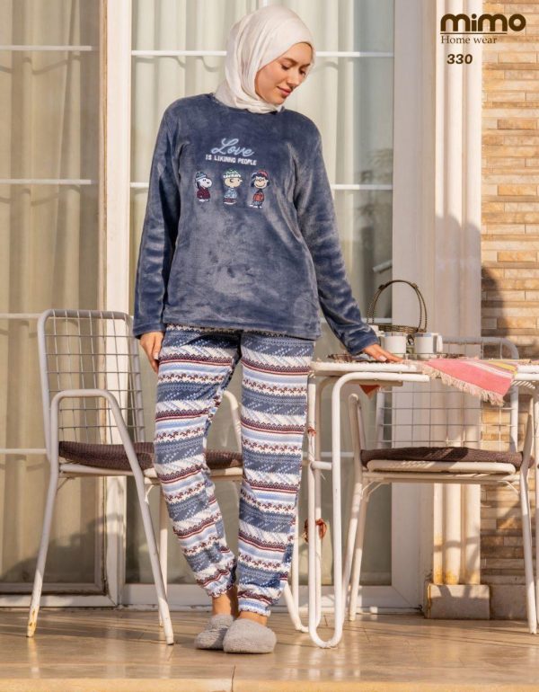 winter pajama featured with a snoopi print from mimo 330 Love is liking people | Pyjamty