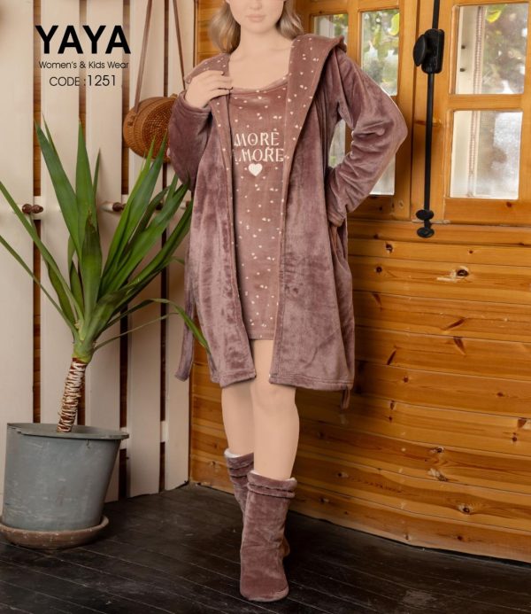 winter robe set featured with hearts print from yaya 1251 MORE AMORE | Pyjamty