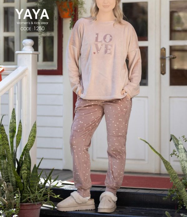 winter pajama featured with a Hearts print from yaya 1250 LOVE | Pyjamty